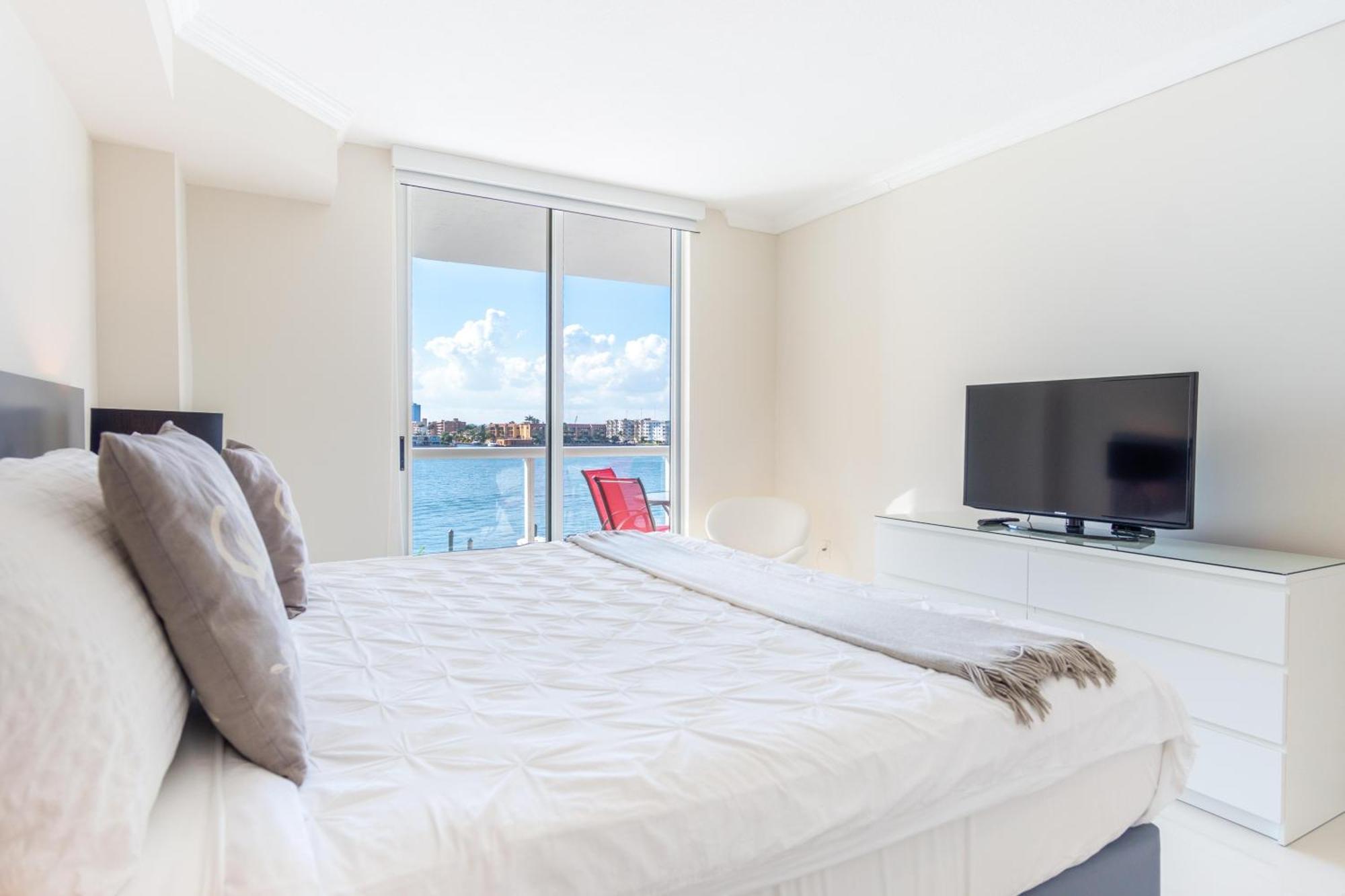 Apartamento Golden Bay 46 *