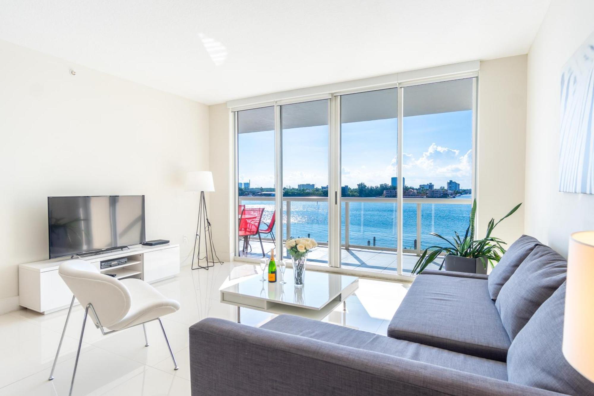 Apartamento Golden Bay 46 *